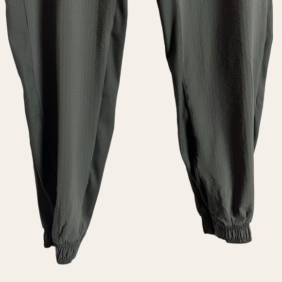 Athleta Olive Green Textured Brooklyn Jogger Pants Size 4 - Picture 6 of 11